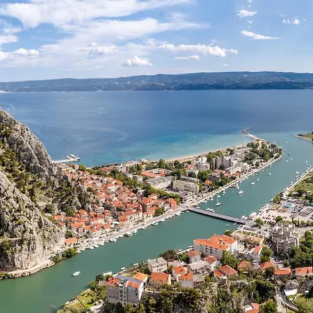 Apartment Omis Holiday Omiš