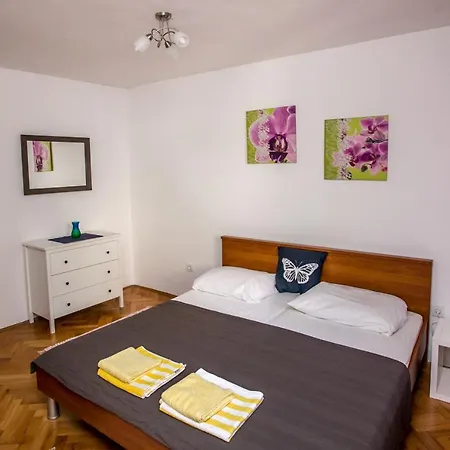 Lejlighed Apartment Omis Holiday *